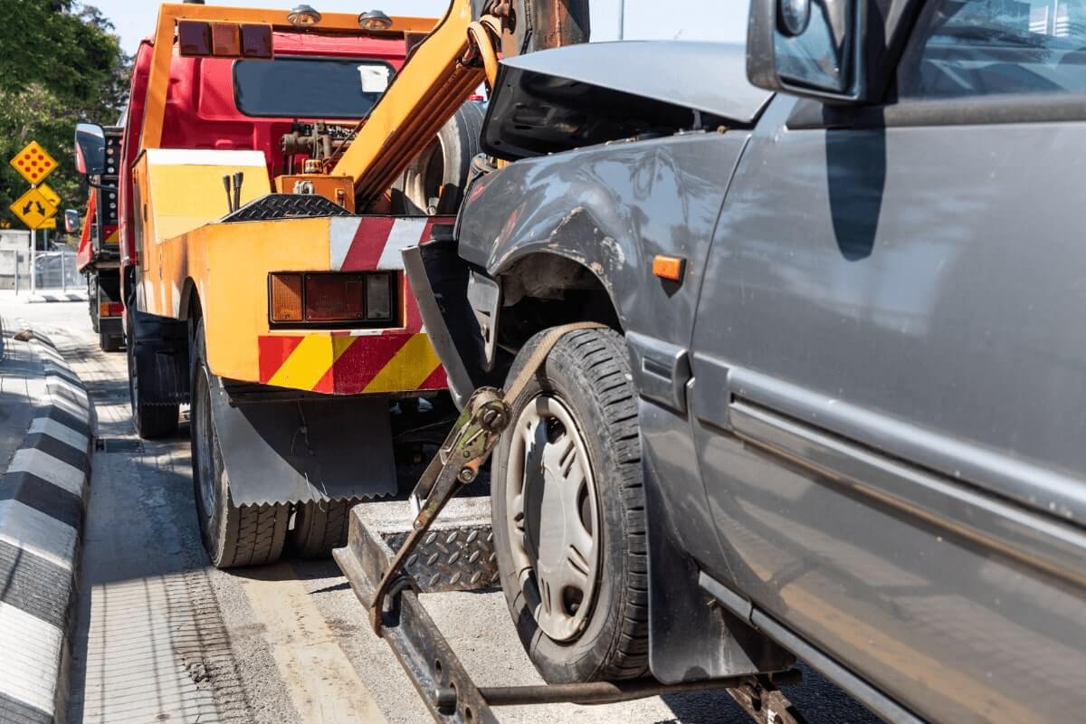 Town Wizards Towing is here to ensure that you’re never left stranded. Trust the wizards of the tow truck industry to get you back on road.
